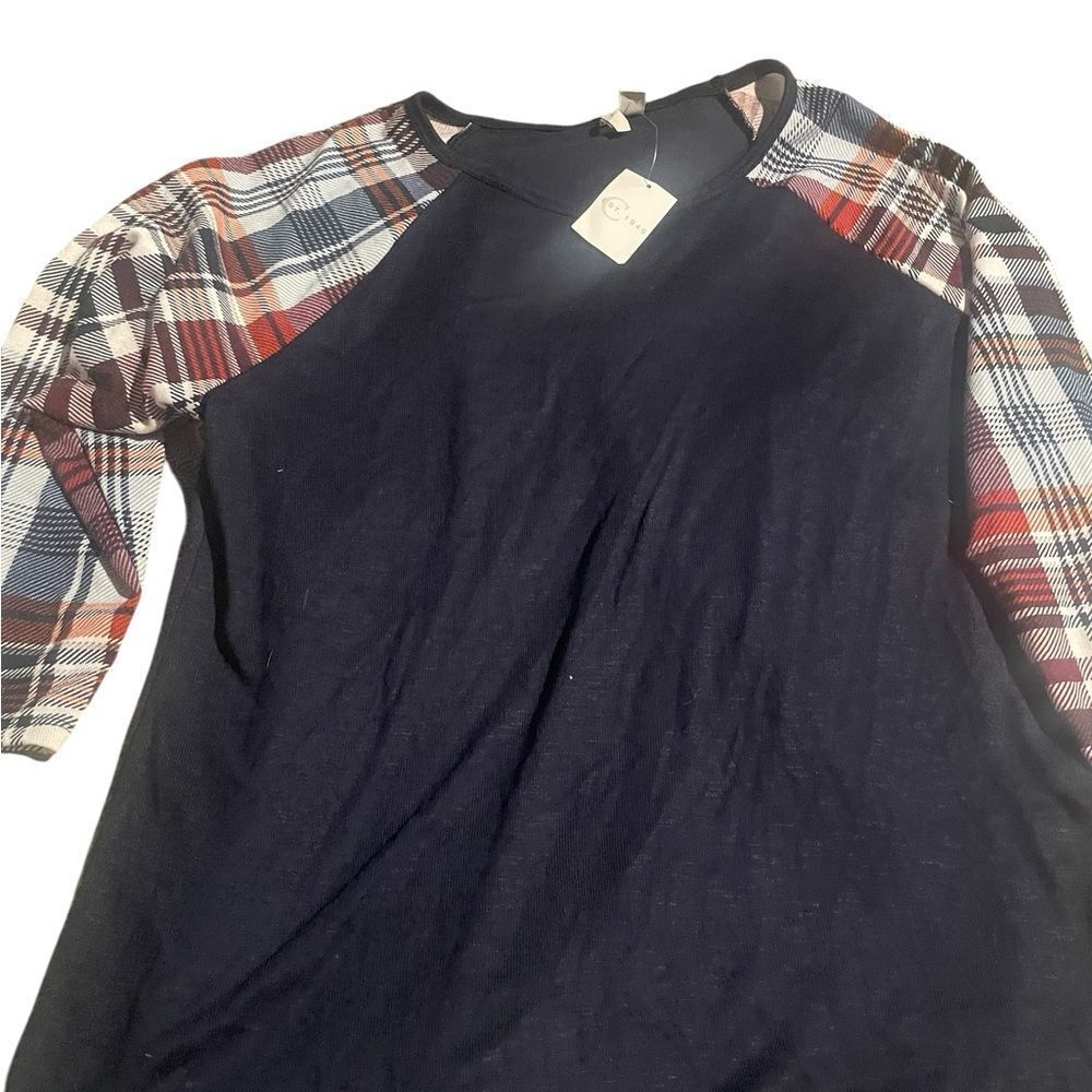J/M sportswear Plaid Sleeve Navy Top new with tags size small